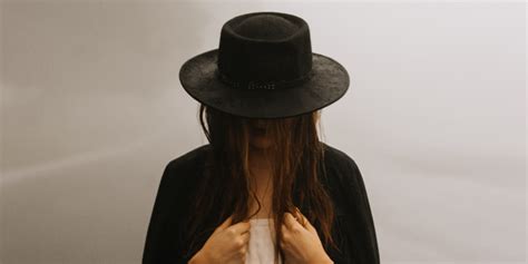 Seasonal Witch Hat Styles: Adapting to Season and Climate